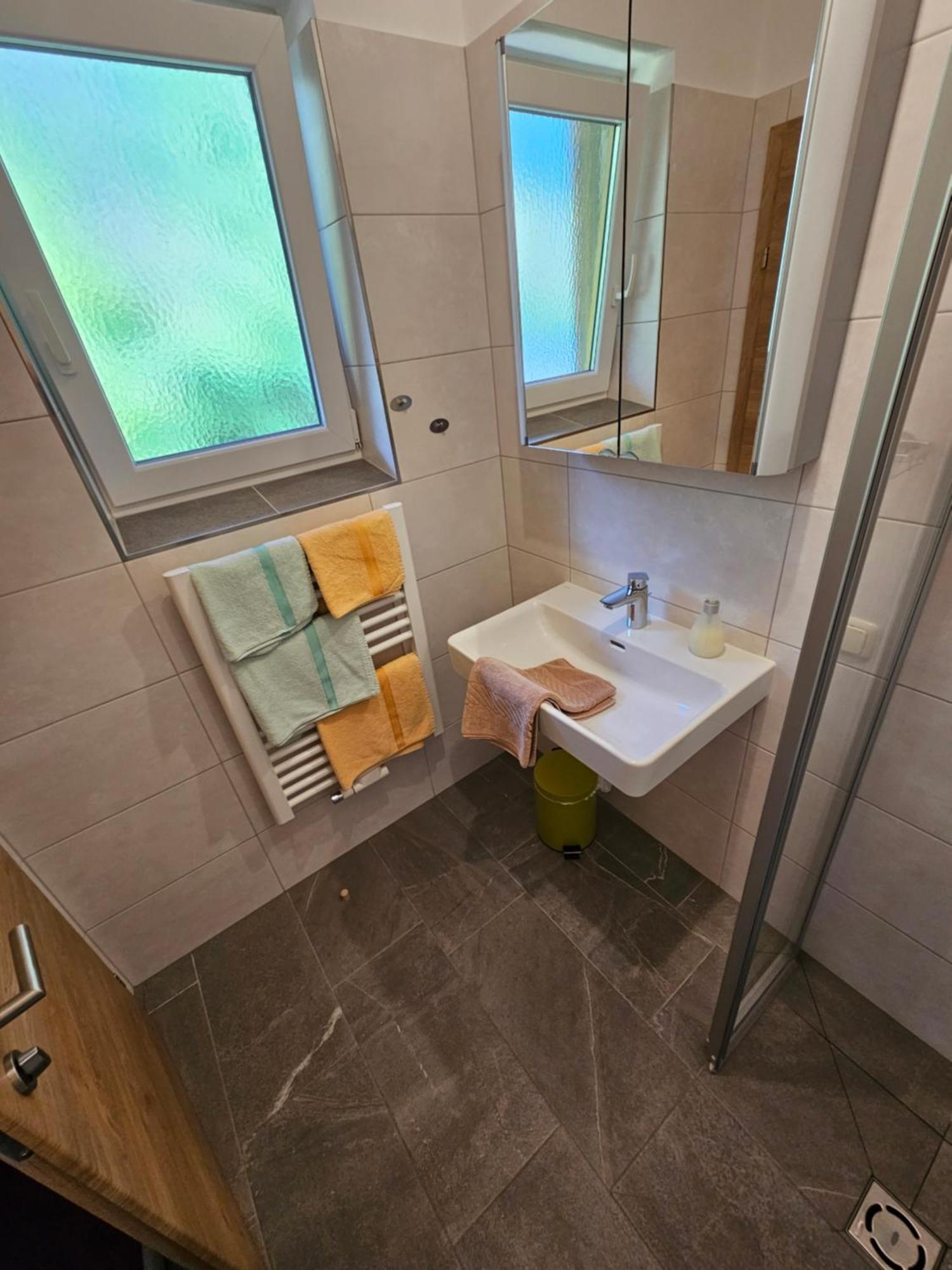 Pension Appartement Ambrosi 하일리겐불루트 외부 사진