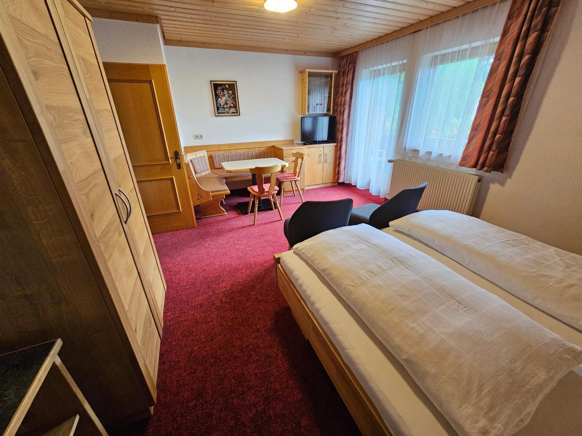 Pension Appartement Ambrosi 하일리겐불루트 외부 사진